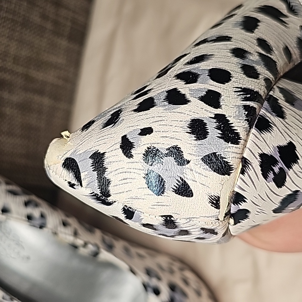 Leopard Print Platform Heels - Picture 5 of 7